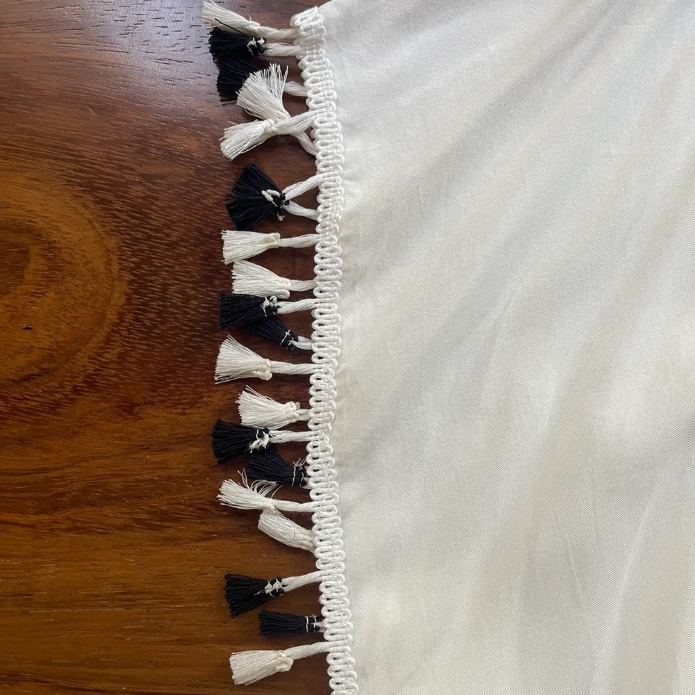NWT Boho Beach Cover-up with Embroidery & Tassels - Picture 4 of 5